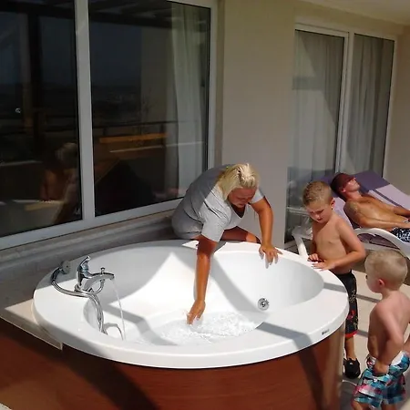 Babylon Beach Apartment